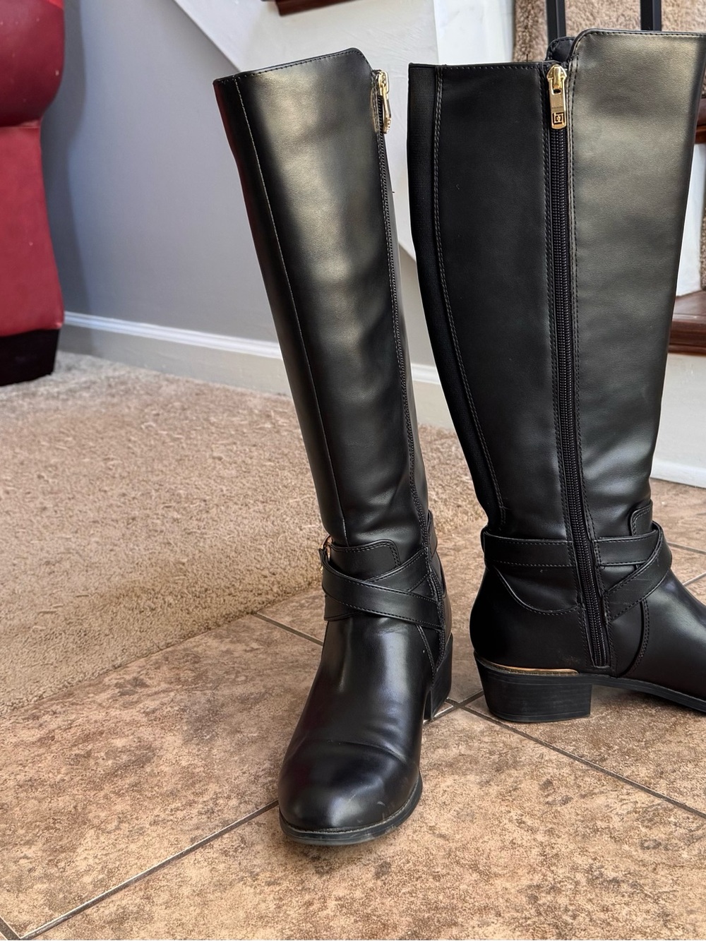 Liz Claiborne Black Knee-High Heeled Boots with Side Zipper